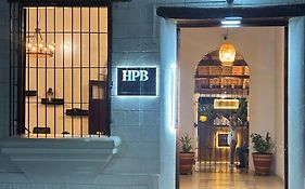HOTEL PLAZA BOLIVAR MOMPOX ubicado en el centro histórico con parqueadero interno